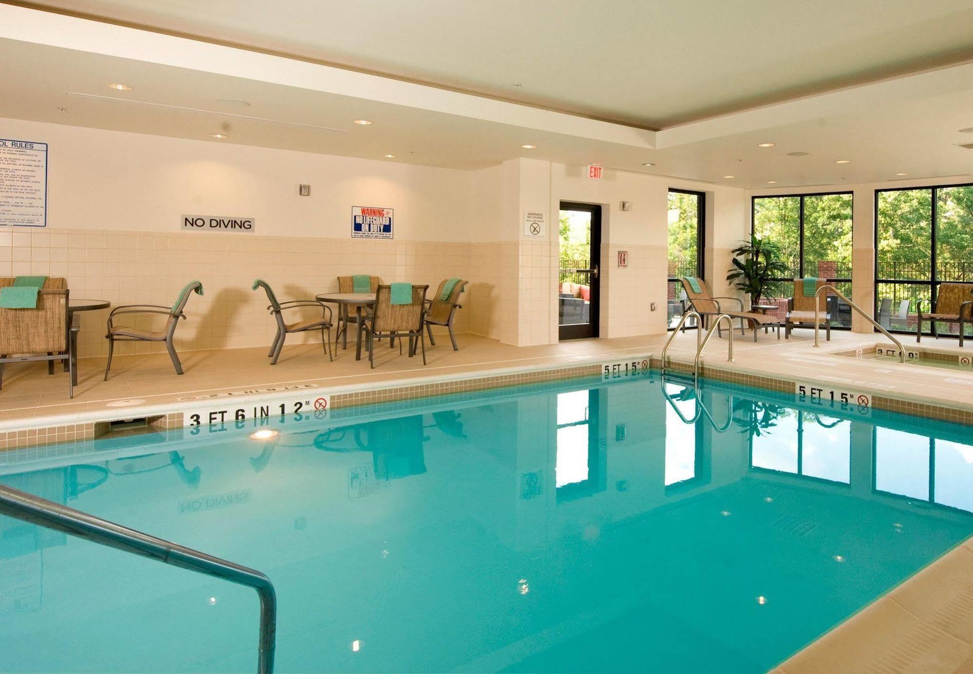 Courtyard By Marriott Atlanta Buford Mall Of Georgia Exteriér fotografie